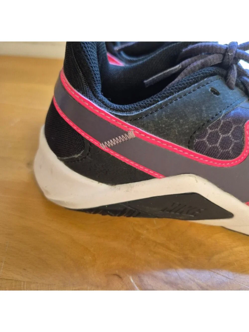 Nike Womens Athletic Shoes Purple/Black With Pink Accents Size 7 - Picture 5 of 8